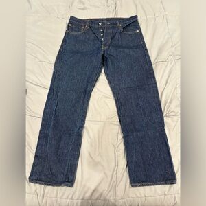 Men’s Dark Blue Levi’s 501 “Shrink to Fit”